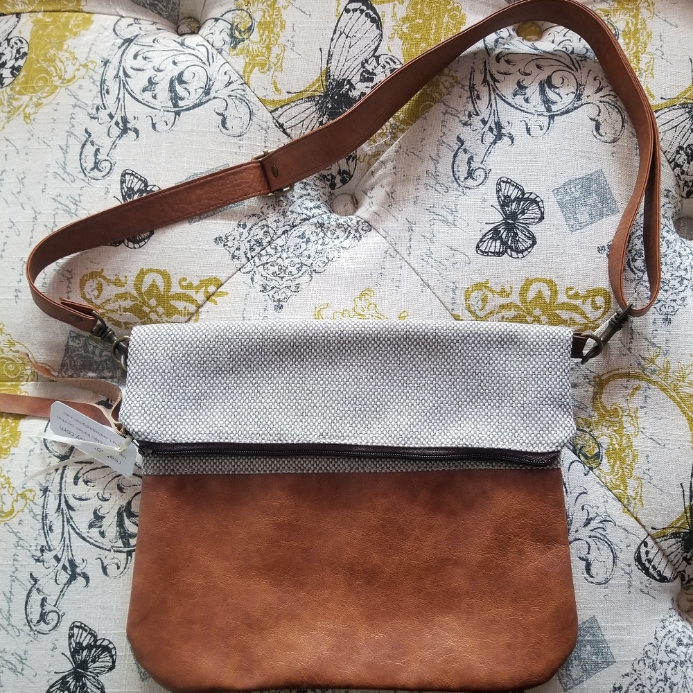 Leather crossbody bag